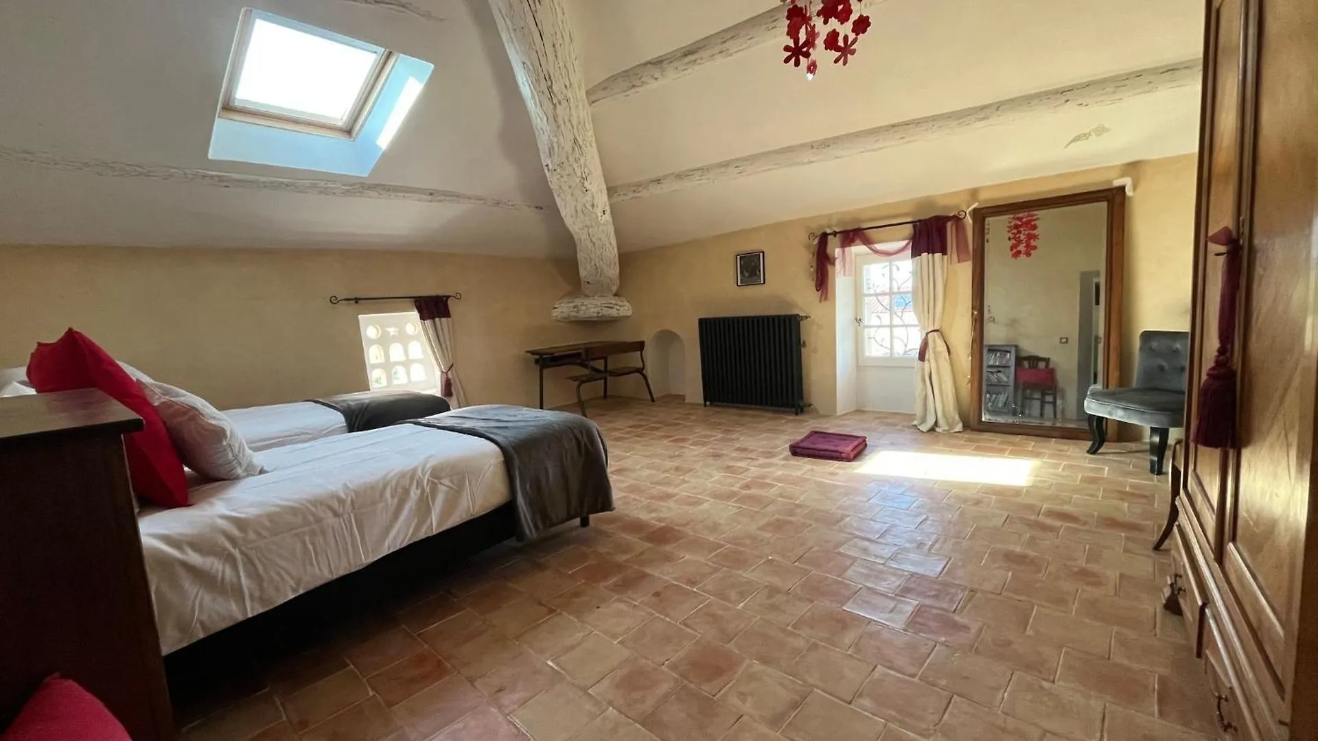 Elegant 18Th-Century Bastide In Provence With Panoramic Views And Private Pool Villa Valensole Vakantieboerderij